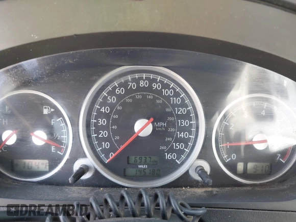 2006 Chrysler Crossfire Limited z VIN 1C3AN69LX6X066596, wystawiony jako IAAI lot #42315568 z przebiegiem 145 180 mil mil oraz . Historia ofert i sprzedaży dostępna na DreamBid. Obrazek 15.