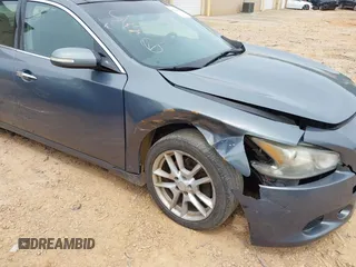 2010 Nissan Maxima 3.5 SV with VIN 1N4AA5AP0AC806842, listed as a IAAI auction lot 42220428 with 129,530 mi miles. Bid and sale history available at carsss.com. Image 6.