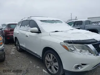 2013 Nissan Pathfinder SL with VIN 5N1AR2MN8DC680113, listed as a IAAI auction lot 41501718 with 188,189 mi miles. Bid and sale history available at carsss.com. Image 1.