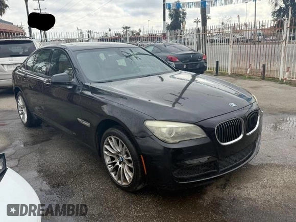 2012 BMW 7 Series 750i с VIN WBAKA8C5XCDX01120, выставлен на аукционе Copart как лот 47065425 с пробегом 71 313 миль миль и Списание • Salvage title. История ставок и продаж доступна на DreamBid. Изображение 1.