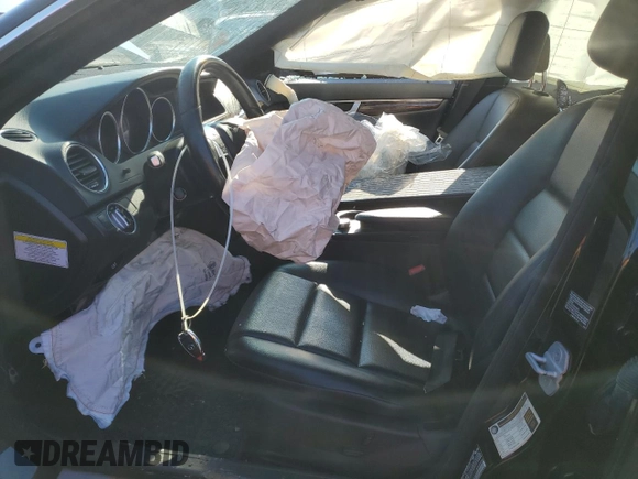 2013 Mercedes-Benz C 300 Sport with VIN WDDGF8AB0DR261244, listed as a Copart auction lot 42461315 with 131,640 mi miles and Salvage title. Bid and sale history available at DreamBid. Image 7.