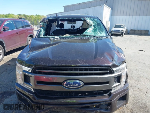 2018 Ford F-150 XL z VIN 1FTEW1EP9JFA92904, wystawiony jako IAAI lot #41975999 z przebiegiem 197 463 mil mil oraz . Historia ofert i sprzedaży dostępna na DreamBid. Obrazek 12.