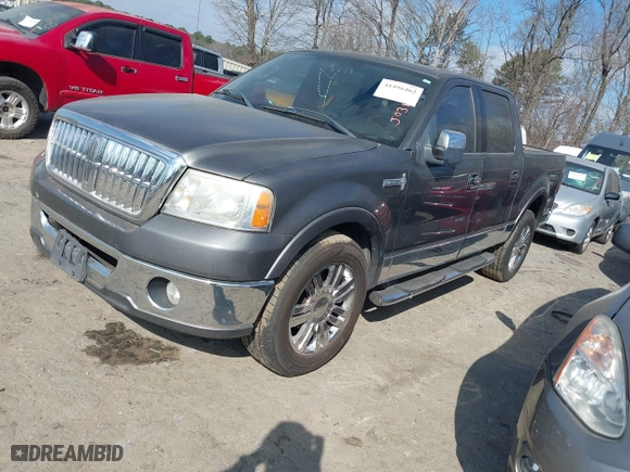 2007 Lincoln Mark LT with VIN 5LTPW16597FJ03119, listed as a IAAI auction lot 41496462 with 157,285 mi miles. Bid and sale history available at carsss.com. Image 17.