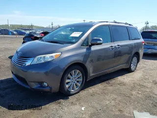 2013 Toyota Sienna XLE with VIN 5TDDK3DC0DS059036, listed as a IAAI auction lot 42069896 with 124,105 mi miles and . Bid and sale history available at DreamBid. Image 2.