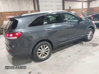 2017 Kia Sorento LX with VIN 5XYPGDA38HG250523, listed as a IAAI auction lot 41965678 with 100,794 mi miles. Bid and sale history available at carsss.com. Image 4.