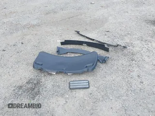 2018 Tesla Model 3 Long Range Battery z VIN 5YJ3E1EA9JF025942, wystawiony jako IAAI lot #42122703 z przebiegiem 84 453 mil mil oraz . Historia ofert i sprzedaży dostępna na DreamBid. Obrazek 12.