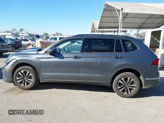 2022 Volkswagen Tiguan S with VIN 3VV1B7AX9NM055507, listed as a IAAI auction lot 41383597 with 25,546 mi miles and . Bid and sale history available at DreamBid. Image 15.