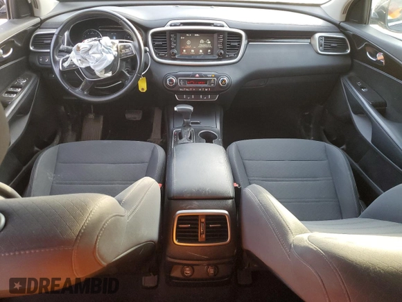 2019 Kia Sorento LX with VIN 5XYPGDA32KG597742, listed as a Copart auction lot 48980545 with 98,618 mi miles and Salvage Title. Bid and sale history available at carsss.com. Image 8.