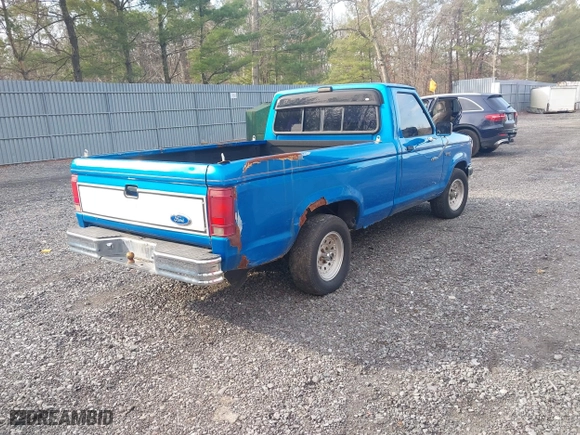 1990 Ford Ranger XLT with VIN 1FTCR10X1LUB39850, listed as a IAAI auction lot 41917633 with 71,872 mi miles. Bid and sale history available at carsss.com. Image 4.