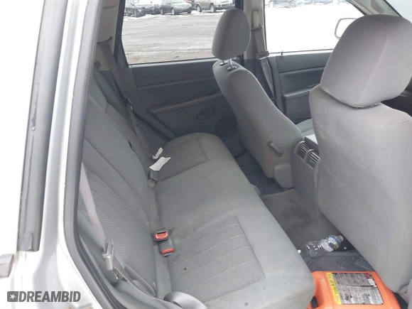 2006 Jeep Grand Cherokee Laredo with VIN 1J4GR48K86C315017, listed as a IAAI auction lot 41573109 with 224,127 mi miles. Bid and sale history available at carsss.com. Image 8.