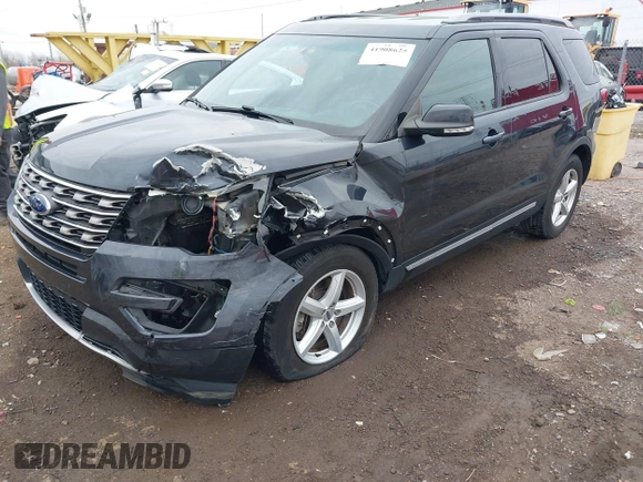 2017 Ford Explorer XLT with VIN 1FM5K7D81HGA68203, listed as a IAAI auction lot 41908625 with 98,996 mi miles and . Bid and sale history available at carsss.com. Image 18.