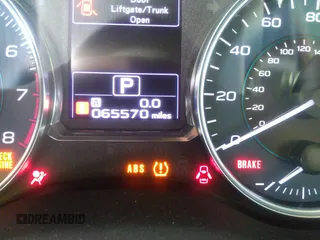 2017 Subaru Crosstrek Limited z VIN JF2GPALC1H8264865, wystawiony jako IAAI lot #39654040 z przebiegiem 65 570 mil mil oraz . Historia ofert i sprzedaży dostępna na DreamBid. Obrazek 16.