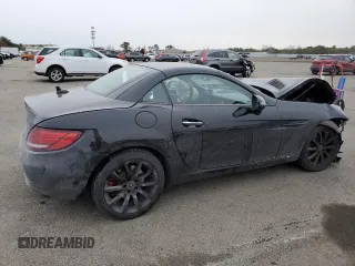 2018 Mercedes-Benz SLC 300 z VIN WDDPK3JA2JF155039, wystawiony jako Copart lot #88947625 z przebiegiem 66 385 mil mil oraz Szkoda całkowita • Salvage title. Historia ofert i sprzedaży dostępna na DreamBid. Obrazek 3.