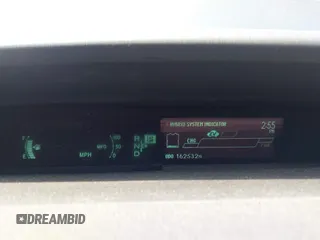 2012 Toyota Prius One z VIN JTDKN3DUXC1531049, wystawiony jako IAAI lot #42410633 z przebiegiem 162 532 mil mil oraz . Historia ofert i sprzedaży dostępna na DreamBid. Obrazek 7.