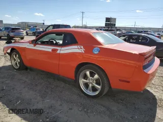 2010 Dodge Challenger R/T Classic z VIN 2B3CJ5DT6AH270246, wystawiony jako Copart lot #53499155 z przebiegiem 69 107 mil mil oraz Szkoda całkowita • Salvage title. Historia ofert i sprzedaży dostępna na DreamBid. Obrazek 2.
