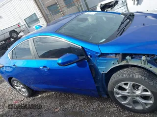 2016 Chevrolet Volt Premier with VIN 1G1RD6S55GU140130, listed as a IAAI auction lot 41677296 with 105,994 mi miles. Bid and sale history available at carsss.com. Image 13.