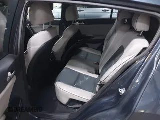 2019 Kia Sportage EX z VIN KNDPNCAC0K7575087, wystawiony jako IAAI lot #41202355 z przebiegiem 31 768 mil mil oraz . Historia ofert i sprzedaży dostępna na DreamBid. Obrazek 8.
