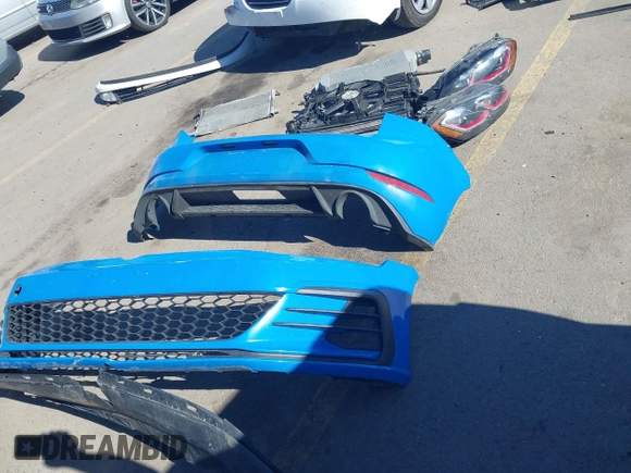 2019 Volkswagen GTI S с VIN 3VW5T7AU6KM015834, выставлен на аукционе IAAI как лот 41654449 с пробегом 81 182 миль миль и . История ставок и продаж доступна на DreamBid. Изображение 12.