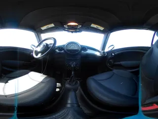 2014 MINI Convertible с VIN WMWZN3C55ET569656, выставлен на аукционе IAAI как лот 42105348 с пробегом 87 671 миль миль и . История ставок и продаж доступна на DreamBid. Изображение 19.