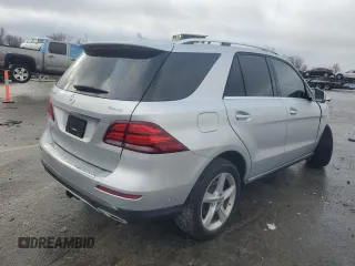 2019 Mercedes-Benz GLE 400 z VIN 4JGDA5GB1KB215389, wystawiony jako Copart lot #85123804 z przebiegiem 32 055 mil mil oraz Szkoda całkowita • Salvage title. Historia ofert i sprzedaży dostępna na DreamBid. Obrazek 3.