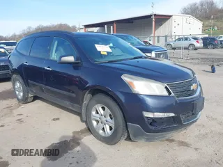 2015 Chevrolet Traverse LS z VIN 1GNKVFKD9FJ151863, wystawiony jako IAAI lot #41941133 z przebiegiem 154 911 mil mil oraz . Historia ofert i sprzedaży dostępna na DreamBid. Obrazek 1.