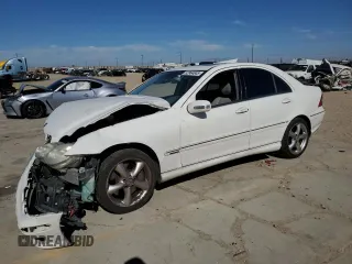 2005 Mercedes-Benz C with VIN WDBRF40J65F600840, listed as a Copart auction lot 52964845 with 206,094 mi miles and Salvage Title. Bid and sale history available at DreamBid. Image 1.