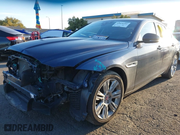 2016 Jaguar XF 35t Premium with VIN SAJBD4BV3GCY17499, listed as a IAAI auction lot 41828181 with 55,588 mi miles. Bid and sale history available at carsss.com. Image 2.
