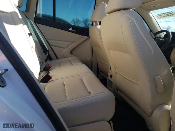 2017 Volkswagen Tiguan Wolfsburg Edition with VIN WVGSV7AX2HK006134, listed as a Copart auction lot 46092395 with 92,807 mi miles and Salvage Title. Bid and sale history available at carsss.com. Image 11.