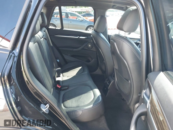 2017 BMW X1 xDrive28i with VIN WBXHT3C36H5F76858, listed as a IAAI auction lot 42184914 with 165,923 mi miles and . Bid and sale history available at DreamBid. Image 8.