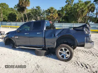 2018 Ram 1500 SLT z VIN 1C6RR6GT9JS104936, wystawiony jako Copart lot #52695115 z przebiegiem 74 496 mil mil oraz Szkody całkowita. Historia ofert i sprzedaży dostępna na DreamBid. Obrazek 2.
