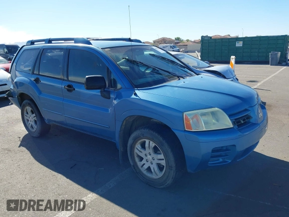 2005 Mitsubishi Endeavor LS with VIN 4A4MM21S45E005223, listed as a IAAI auction lot 40828218 with 148,661 mi miles. Bid and sale history available at carsss.com. Image 1.