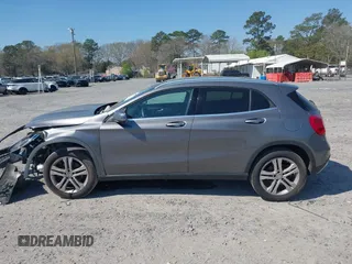 2017 Mercedes-Benz GLA 250 z VIN WDCTG4GB1HJ295973, wystawiony jako IAAI lot #41832460 z przebiegiem 84 945 mil mil oraz . Historia ofert i sprzedaży dostępna na DreamBid. Obrazek 14.