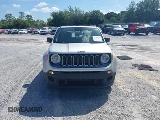2018 Jeep Renegade Sport z VIN ZACCJBAB7JPH88857, wystawiony jako IAAI lot #42705578 z przebiegiem 132 838 mil mil oraz . Historia ofert i sprzedaży dostępna na DreamBid. Obrazek 13.