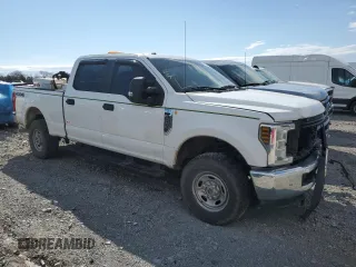 2018 Ford F-250 XL z VIN 1FT7W2B61JEB98361, wystawiony jako Copart lot #48958705 z przebiegiem 187 094 mil mil oraz Szkoda całkowita • Salvage title. Historia ofert i sprzedaży dostępna na DreamBid. Obrazek 4.