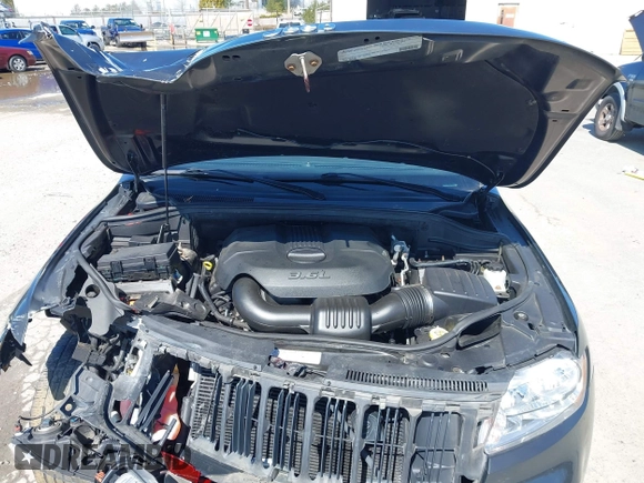 2011 Jeep Grand Cherokee Laredo z VIN 1J4RR4GG9BC519132, wystawiony jako IAAI lot #41931266 z przebiegiem 118 534 mil mil oraz . Historia ofert i sprzedaży dostępna na DreamBid. Obrazek 10.