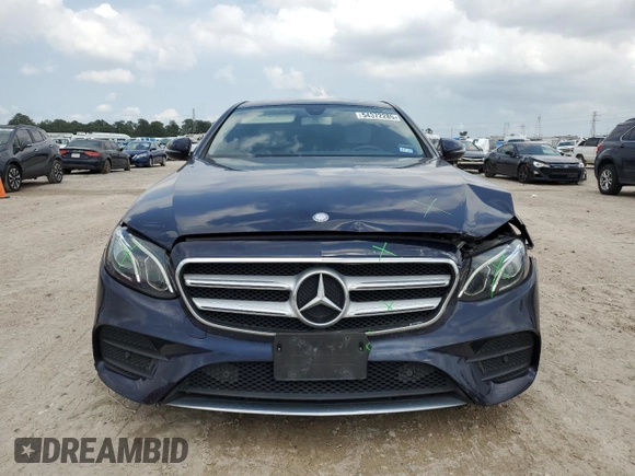2017 Mercedes-Benz E 300 Luxury with VIN WDDZF4KB2HA128313, listed as a Copart auction lot 54372285 with 60,484 mi miles and Salvage title. Bid and sale history available at DreamBid. Image 5.
