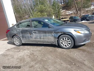 2018 Nissan Altima 2.5 SL with VIN 1N4AL3AP5JC223357, listed as a IAAI auction lot 41754212 with 106,209 mi miles. Bid and sale history available at carsss.com. Image 13.