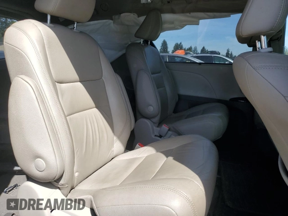 2019 Toyota Sienna XLE z VIN 5TDDZ3DCXKS220274, wystawiony jako Copart lot #55790615 z przebiegiem 98 227 mil mil oraz Szkoda całkowita • Salvage title. Historia ofert i sprzedaży dostępna na DreamBid. Obrazek 11.