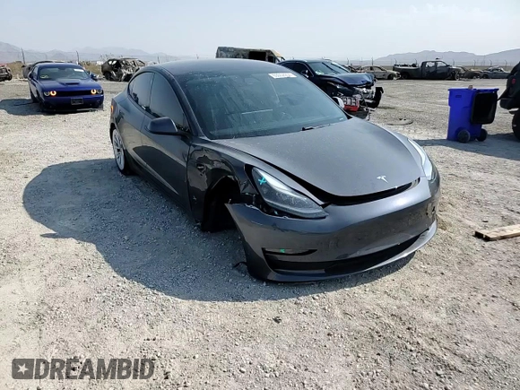 2021 Tesla Model 3 Long Range z VIN 5YJ3E1EB0MF005205, wystawiony jako Copart lot #63552954 z przebiegiem 24 691 mil mil oraz Szkoda całkowita • Salvage title. Historia ofert i sprzedaży dostępna na DreamBid. Obrazek 11.