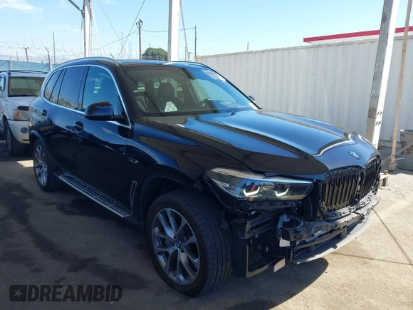 2023 BMW X5 xDrive45e z VIN 5UXTA6C01P9P71810, wystawiony jako IAAI lot #42014507 z przebiegiem 48 174 mil mil oraz . Historia ofert i sprzedaży dostępna na DreamBid. Obrazek 1.