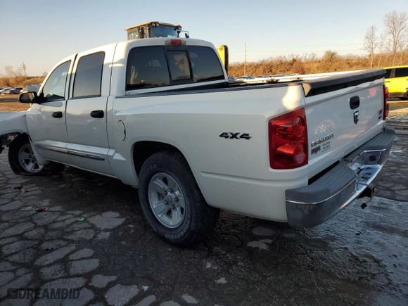 2008 Dodge Dakota Laramie with VIN 1D7HW58N28S638707, listed as a Copart auction lot 82894384 with 0 mi miles and Salvage Title. Bid and sale history available at carsss.com. Image 2.