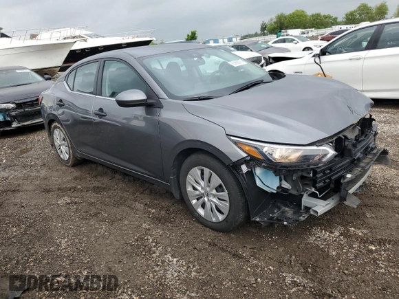 2024 Nissan Sentra S z VIN 3N1AB8BVXRY278822, wystawiony jako Copart lot #55658075 z przebiegiem 24 809 mil mil oraz Szkoda całkowita • Salvage title. Historia ofert i sprzedaży dostępna na DreamBid. Obrazek 4.