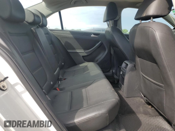 2012 Volkswagen Jetta SE with VIN 3VWDX7AJ3CM472074, listed as a Copart auction lot 61433125 with 185,861 mi miles and Salvage title. Bid and sale history available at DreamBid. Image 10.