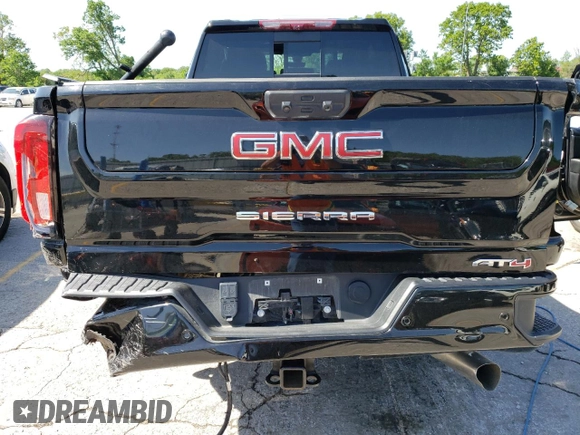 2023 GMC Sierra 3500HD AT4 z VIN 1GT49VEY7PF240124, wystawiony jako Copart lot #53518674 z przebiegiem 48 264 mil mil oraz Szkody całkowita. Historia ofert i sprzedaży dostępna na DreamBid. Obrazek 6.