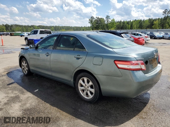 2011 Toyota Camry LE z VIN 4T1BF3EK6BU593874, wystawiony jako Copart lot #51959955 z przebiegiem 247 911 mil mil oraz Szkoda całkowita • Salvage title. Historia ofert i sprzedaży dostępna na DreamBid. Obrazek 2.
