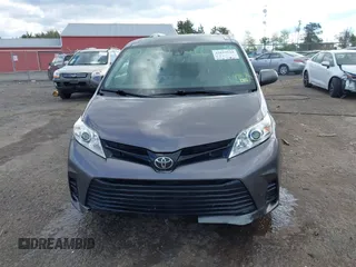 2019 Toyota Sienna L z VIN 5TDZZ3DC3KS988944, wystawiony jako IAAI lot #42019544 z przebiegiem 237 106 mil mil oraz . Historia ofert i sprzedaży dostępna na DreamBid. Obrazek 13.