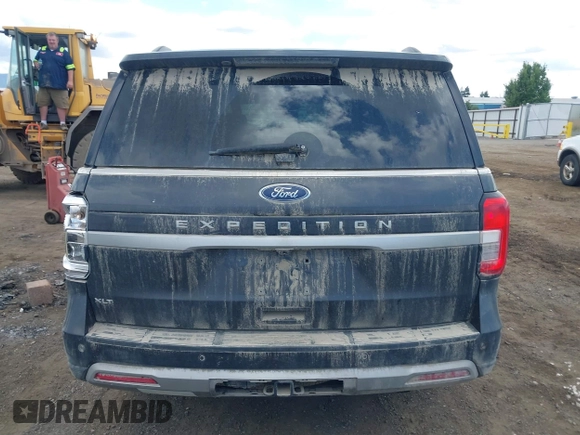 2022 Ford Expedition XLT with VIN 1FMJU1JT3NEA66717, listed as a IAAI auction lot 42674245 with 70,250 mi miles and . Bid and sale history available at DreamBid. Image 16.