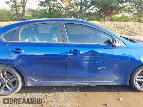 2020 Kia Forte GT-Line with VIN 3KPF34AD2LE237675, listed as a IAAI auction lot 41965261 with 67,338 mi miles and . Bid and sale history available at DreamBid. Image 13.