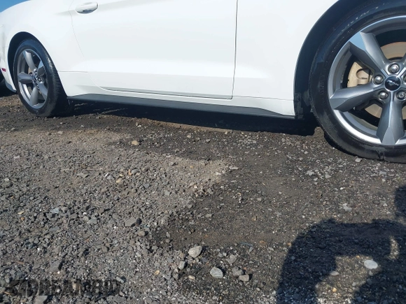 2016 Ford Mustang EcoBoost with VIN 1FA6P8TH9G5241631, listed as a IAAI auction lot 42313352 with 62,090 mi miles and . Bid and sale history available at DreamBid. Image 6.