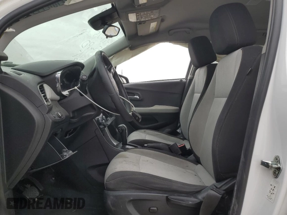2017 Chevrolet Trax LT with VIN 3GNCJLSB1HL142776, listed as a Copart auction lot 43026035 with 106,049 mi miles and Salvage Title. Bid and sale history available at carsss.com. Image 7.